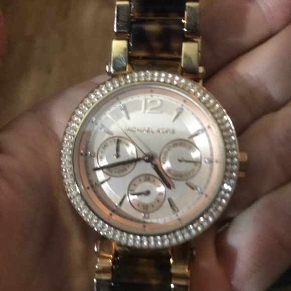 Michael Kors Watch - Picture 2 of 7